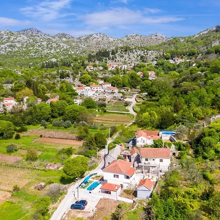 Family Friendly House With A Swimming Pool Oslje, Dubrovnik - 22178 펜션 Topolo